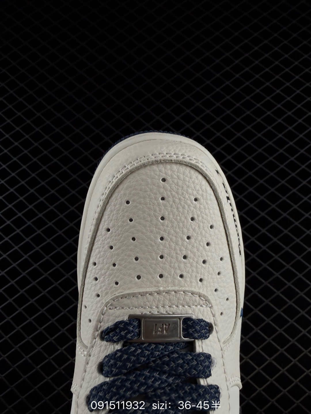 NIKE AIR FORCE 1-SM6668-102